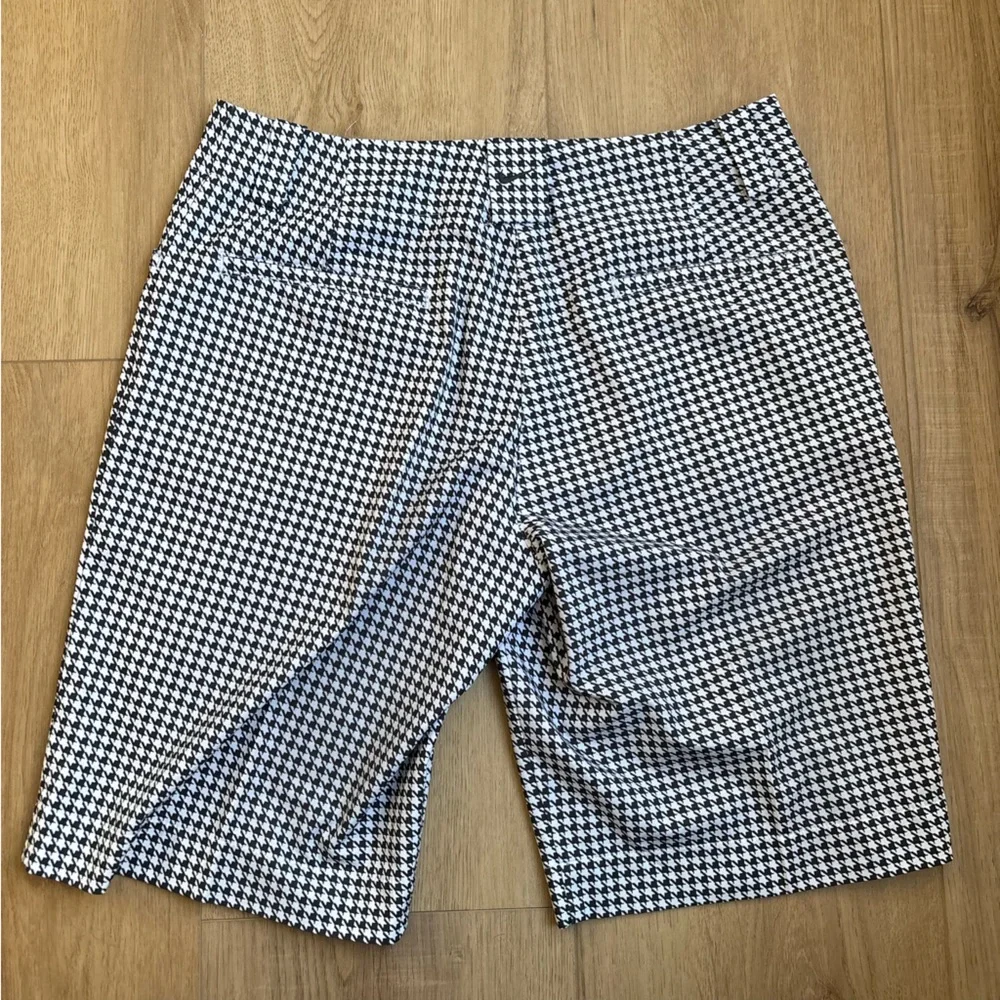 Retro‎ Women’s Nike Golf Black and White Houndstooth Shorts